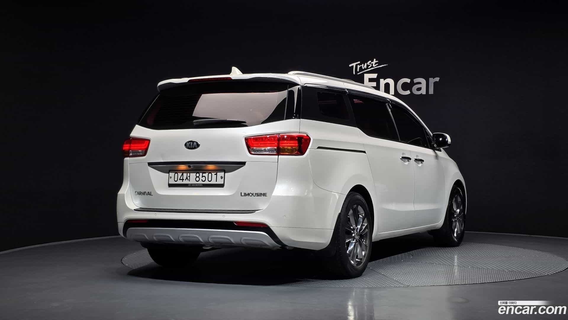 Canival Kia 2018.1-OUTER-002