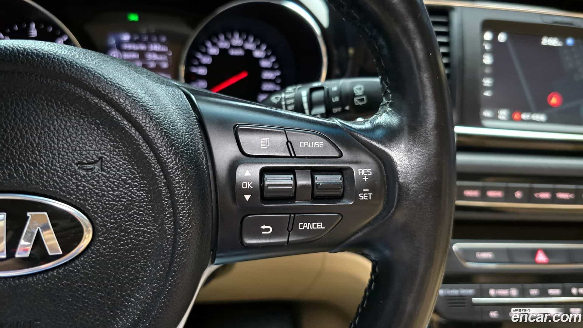 Canival Kia 2018.1-OPTION-022