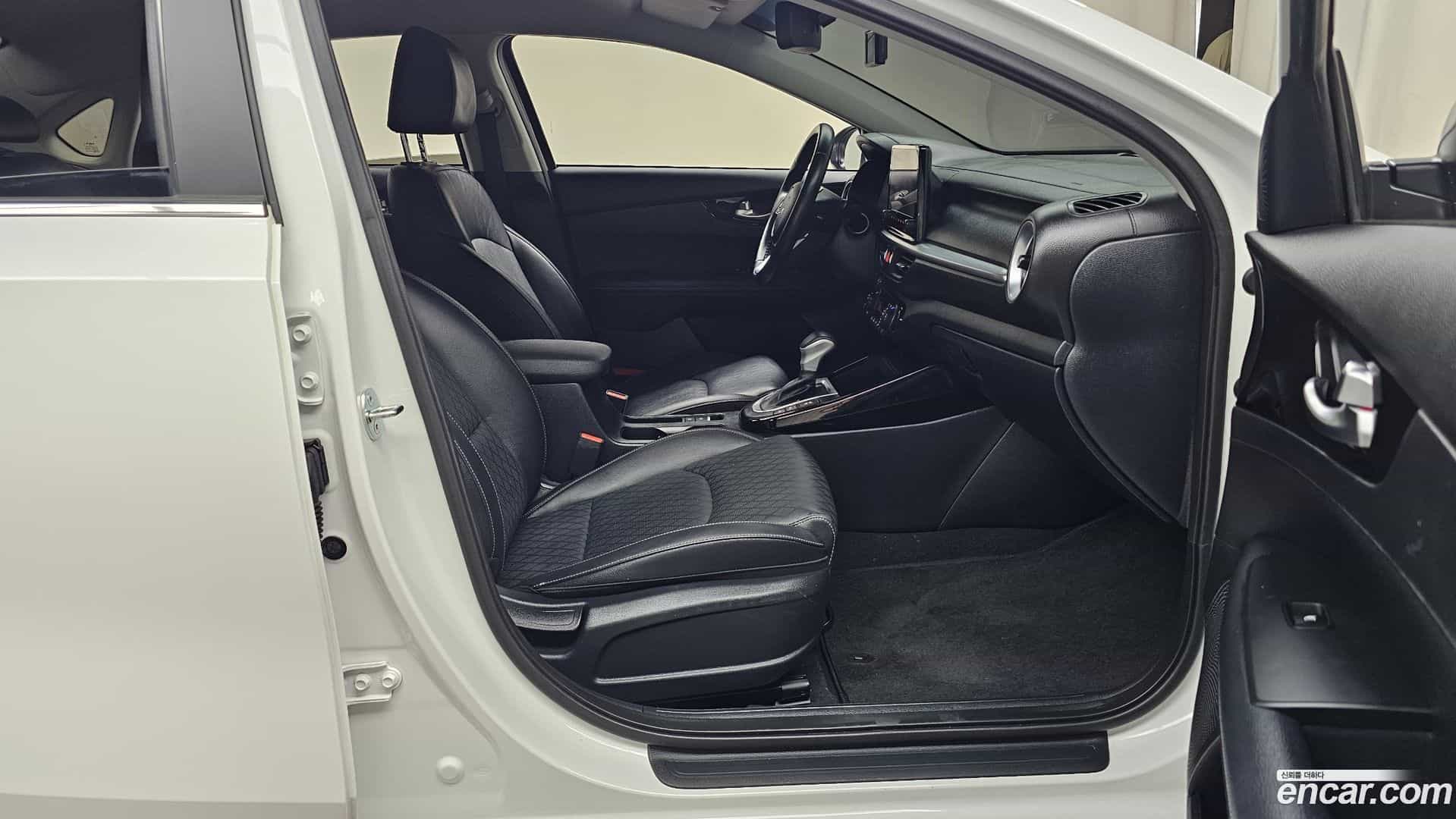 K3 Kia 2023.11-INNER-036