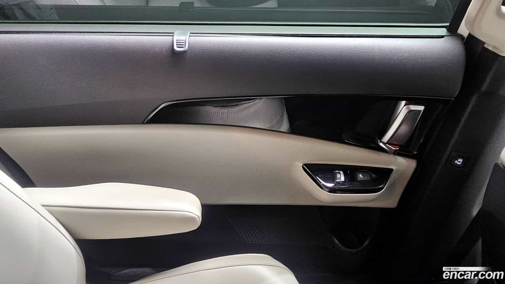 Canival Kia 2021.3-INNER-035
