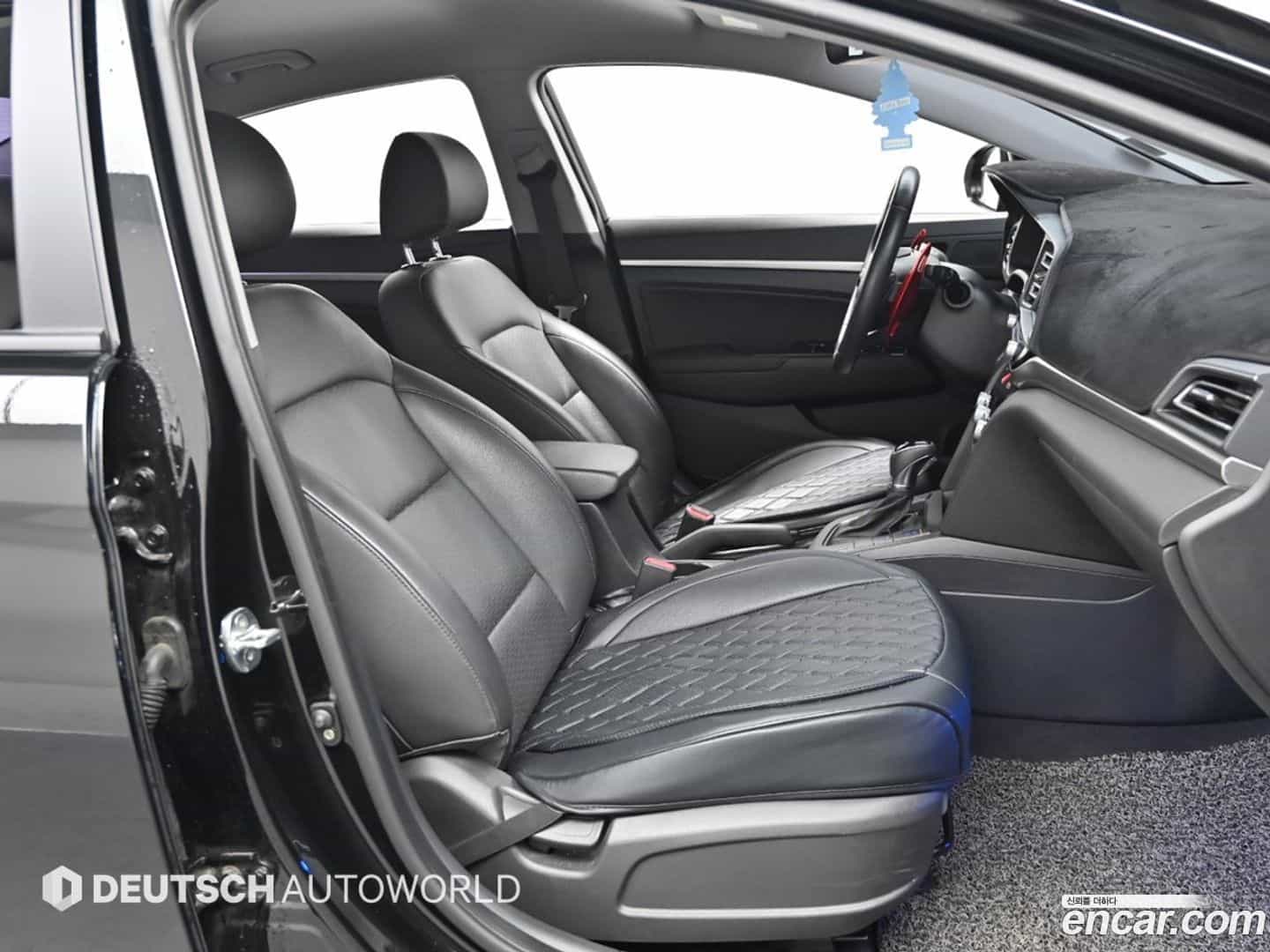 AVANTE Hyundai 2018.11-INNER-010