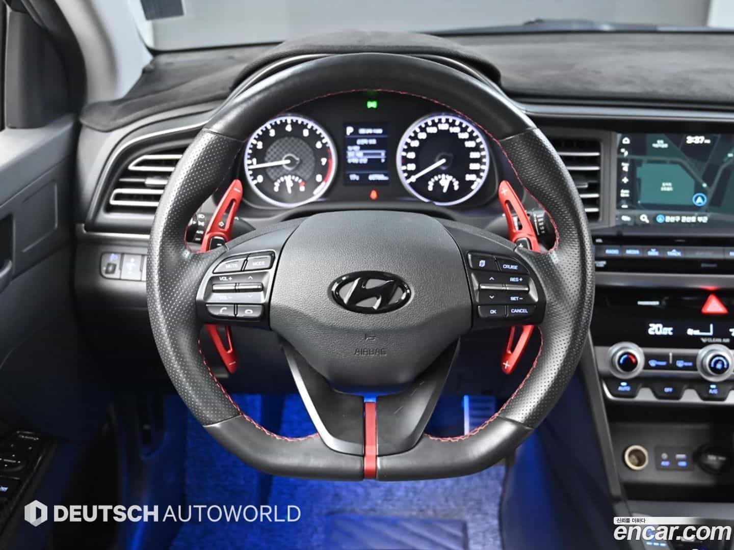 AVANTE Hyundai 2018.11-OPTION-017