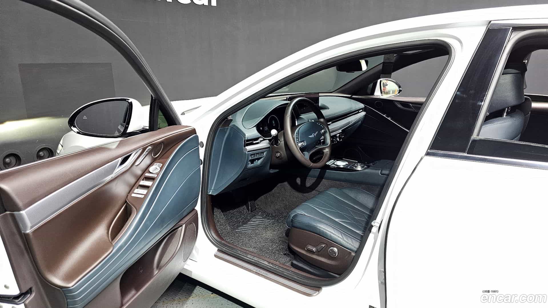 G80 Genesis 2022.5-INNER-010