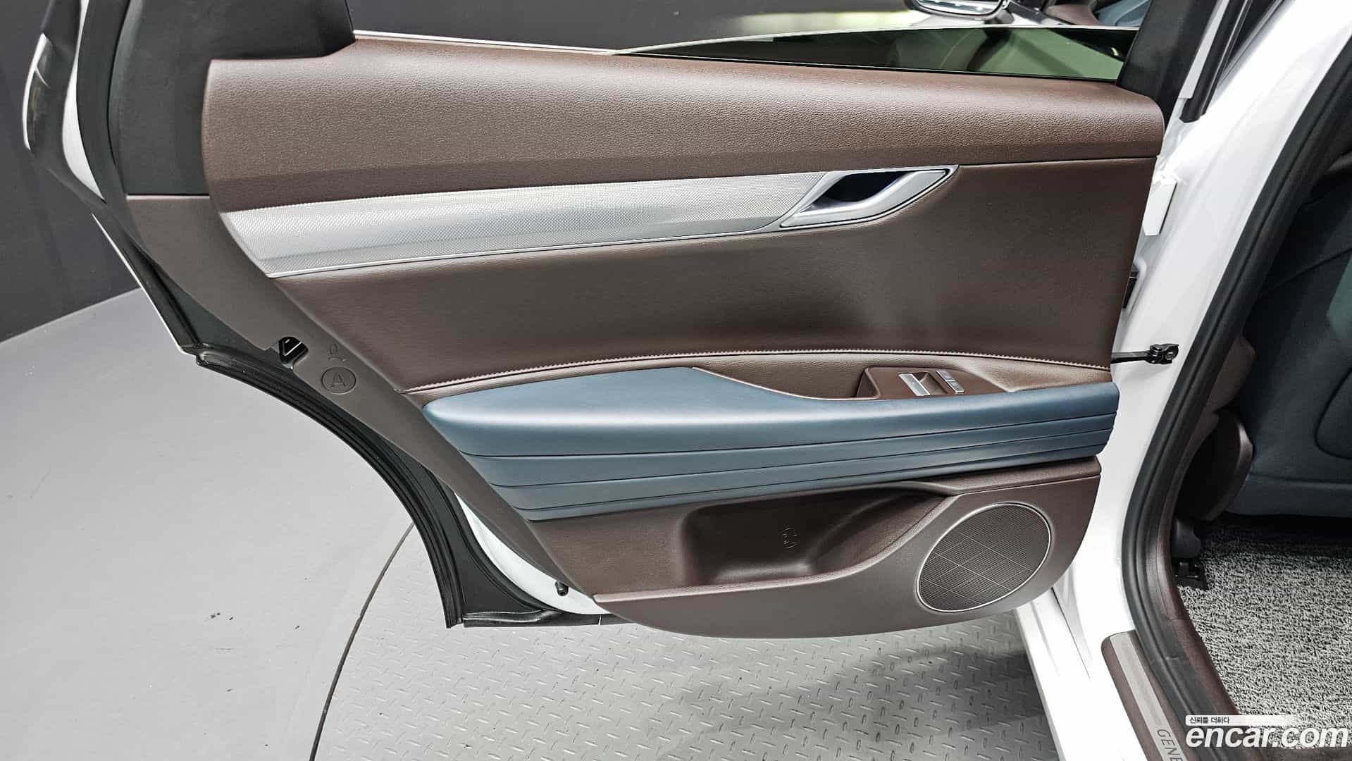 G80 Genesis 2022.5-INNER-035