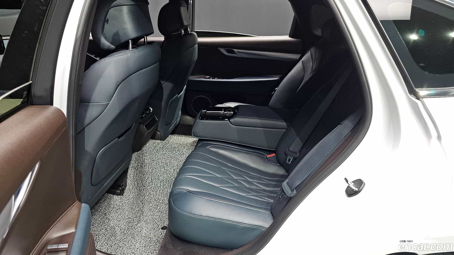 G80 Genesis 2022.5-INNER-036