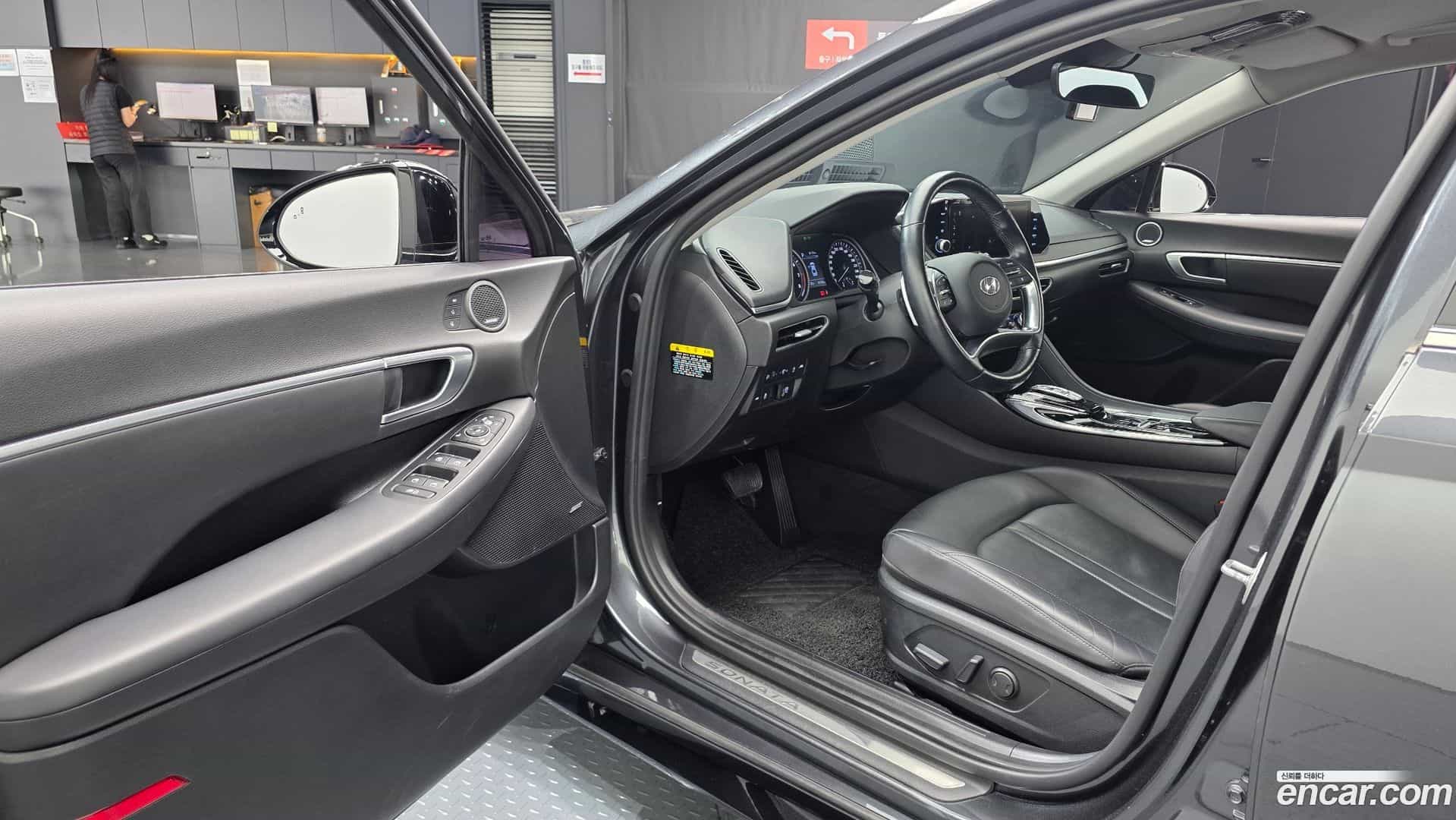 Sonata Hyundai 2019.10-INNER-010