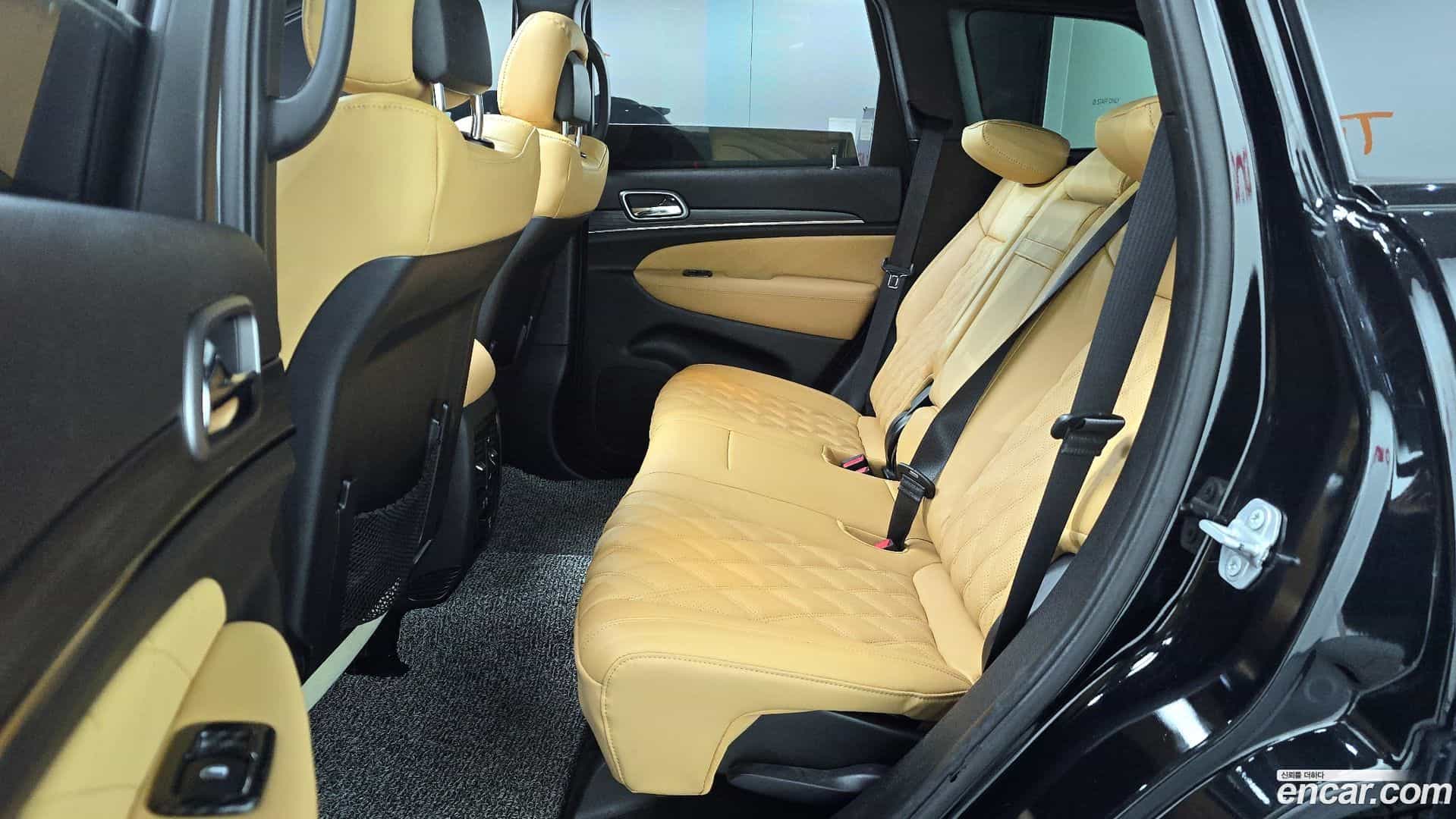 Cherokee Jeep 2020.8-OPTION-015