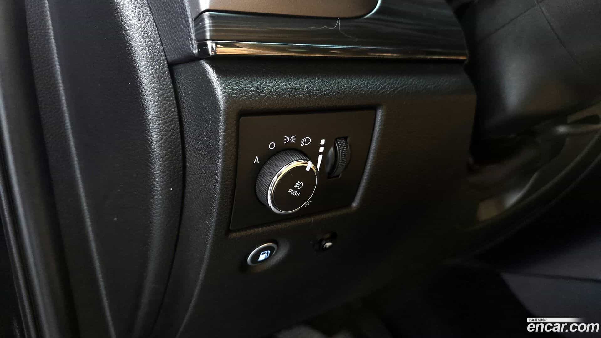 Cherokee Jeep 2020.8-OPTION-022