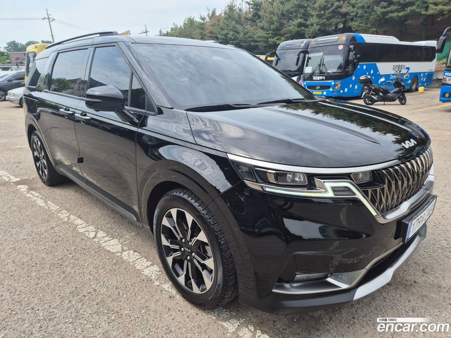 Main__Slider__Photo:Canival Kia 2023.3-0