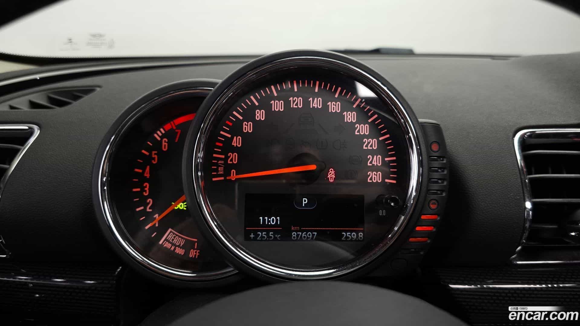 Clubman Mini 2016.8-INNER-008