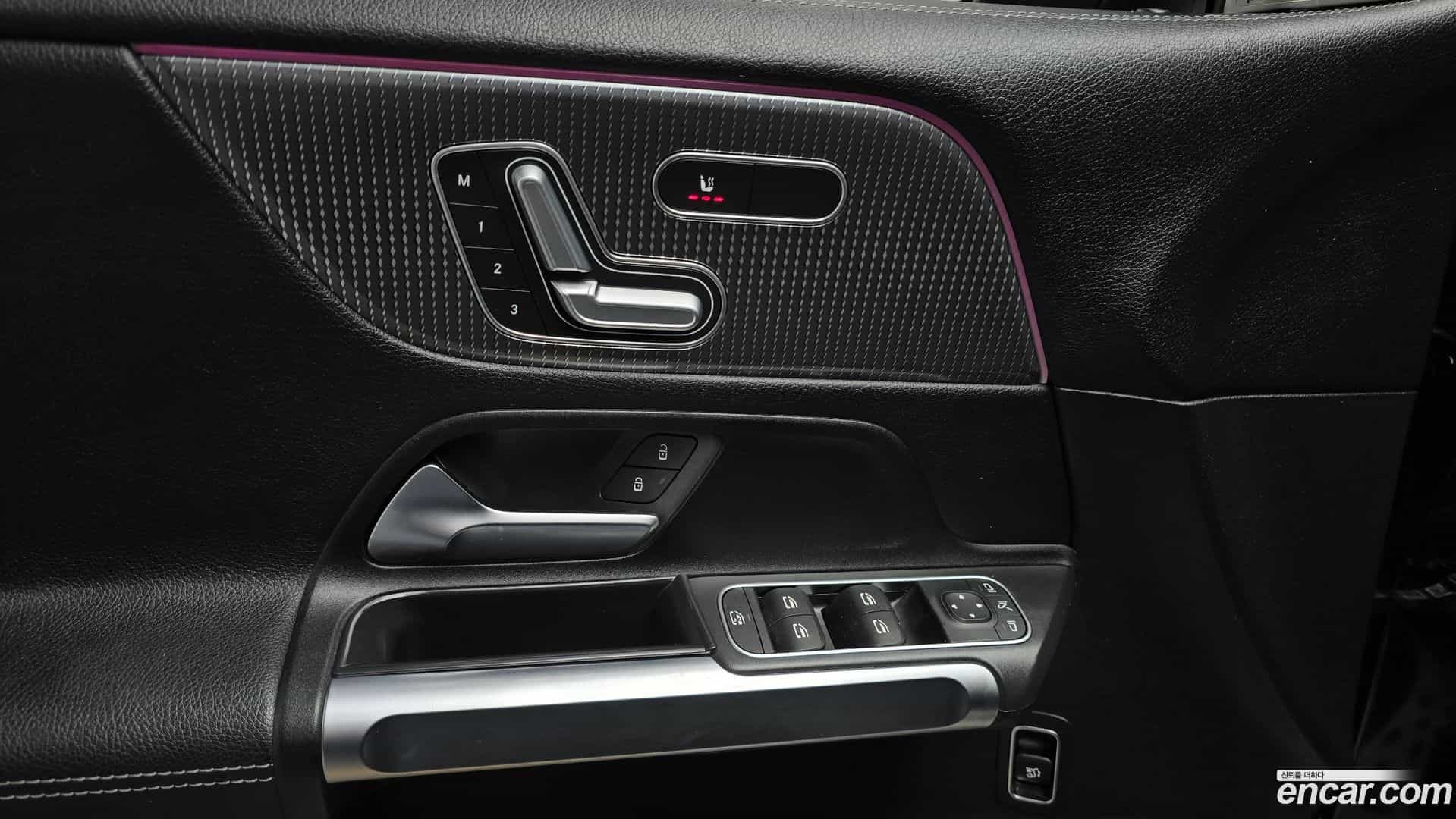 GLB-Class Mercedes-Benz 2021.2-OPTION-042