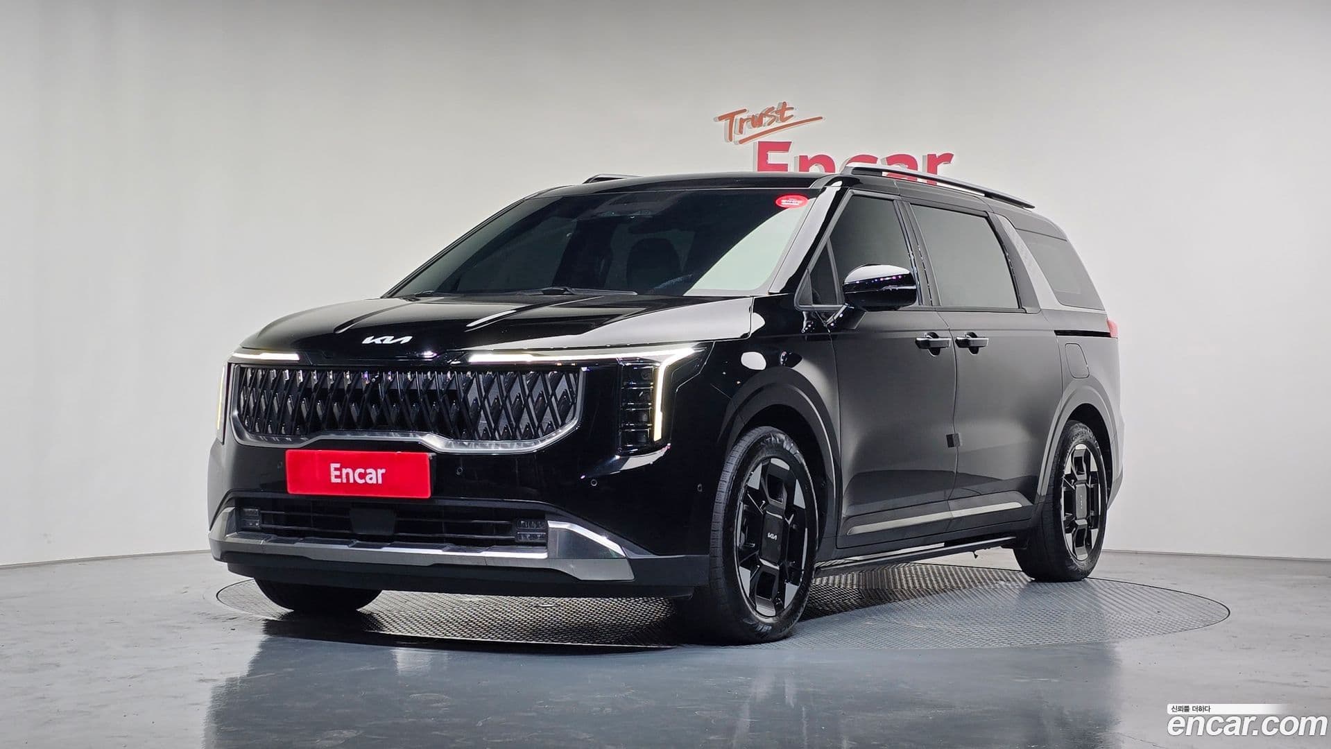 Main__Slider__Photo:Canival Kia 2024.0-0
