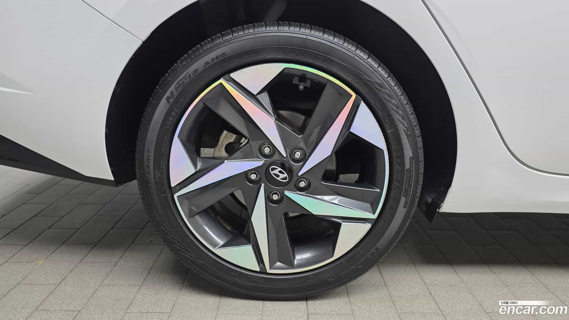 AVANTE Hyundai 2023.0-OUTER-005