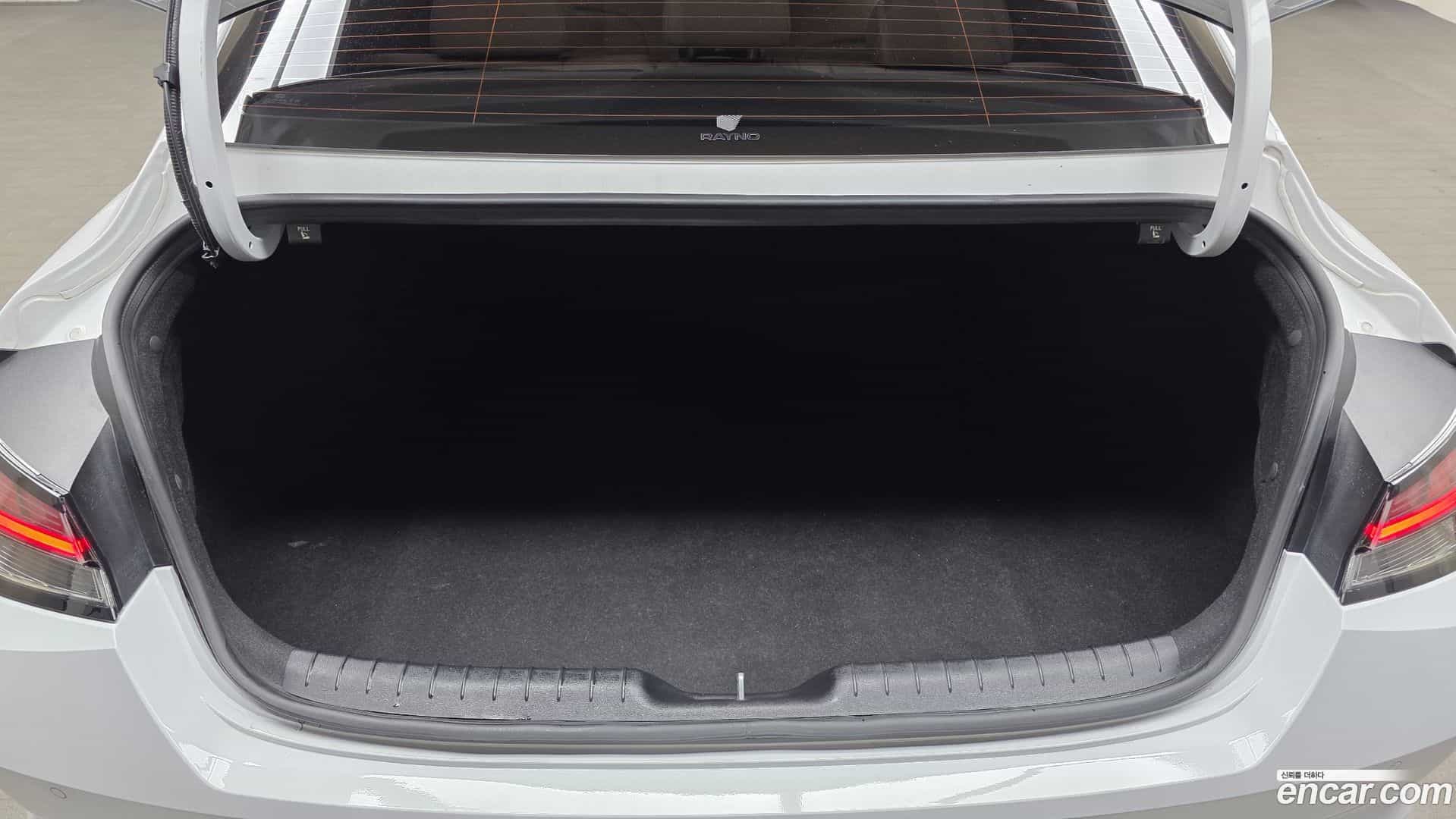 AVANTE Hyundai 2023.0-OPTION-024