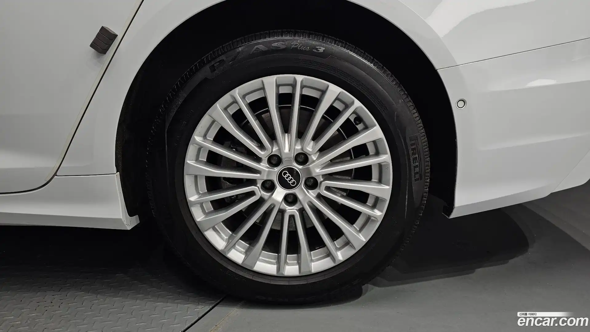 A6 Audi 2021.0-OUTER-031