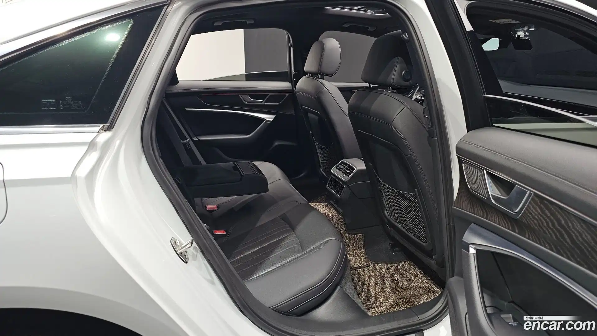 A6 Audi 2021.0-INNER-036