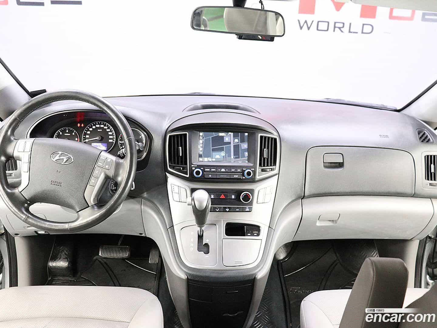 Starex Hyundai 2018.10-INNER-007