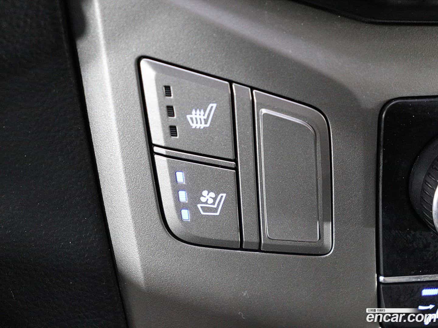 Starex Hyundai 2018.10-OPTION-020