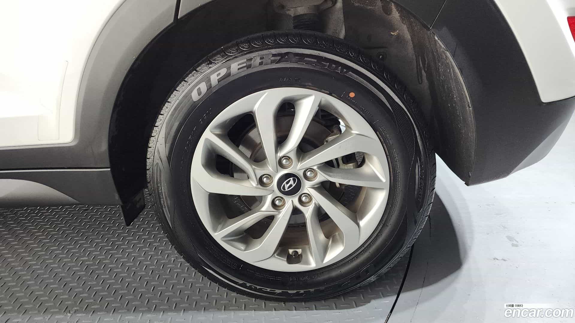 Tucson Hyundai 2016.4-OUTER-031