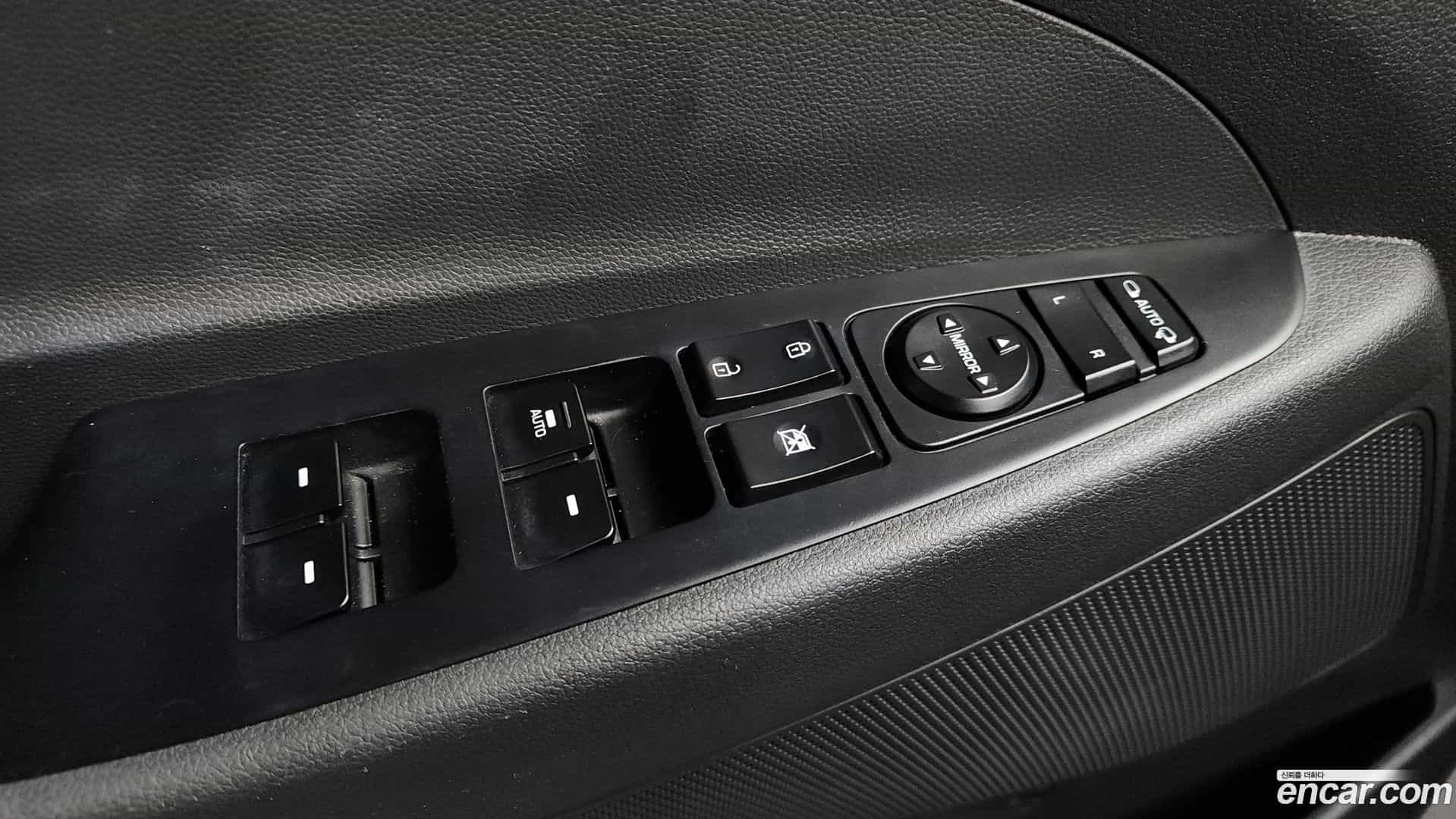 Tucson Hyundai 2016.4-OPTION-042