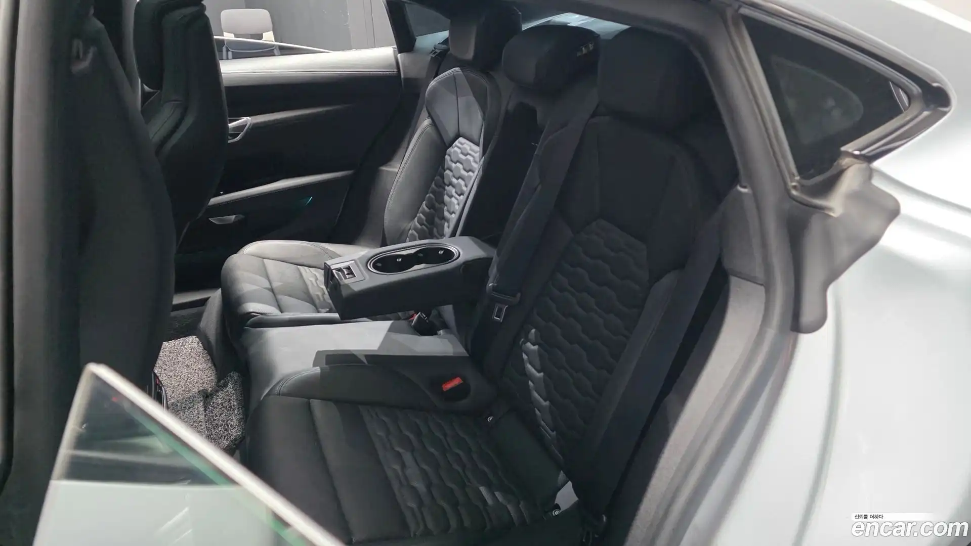 e-tron GT Audi 2021.11-OPTION-016