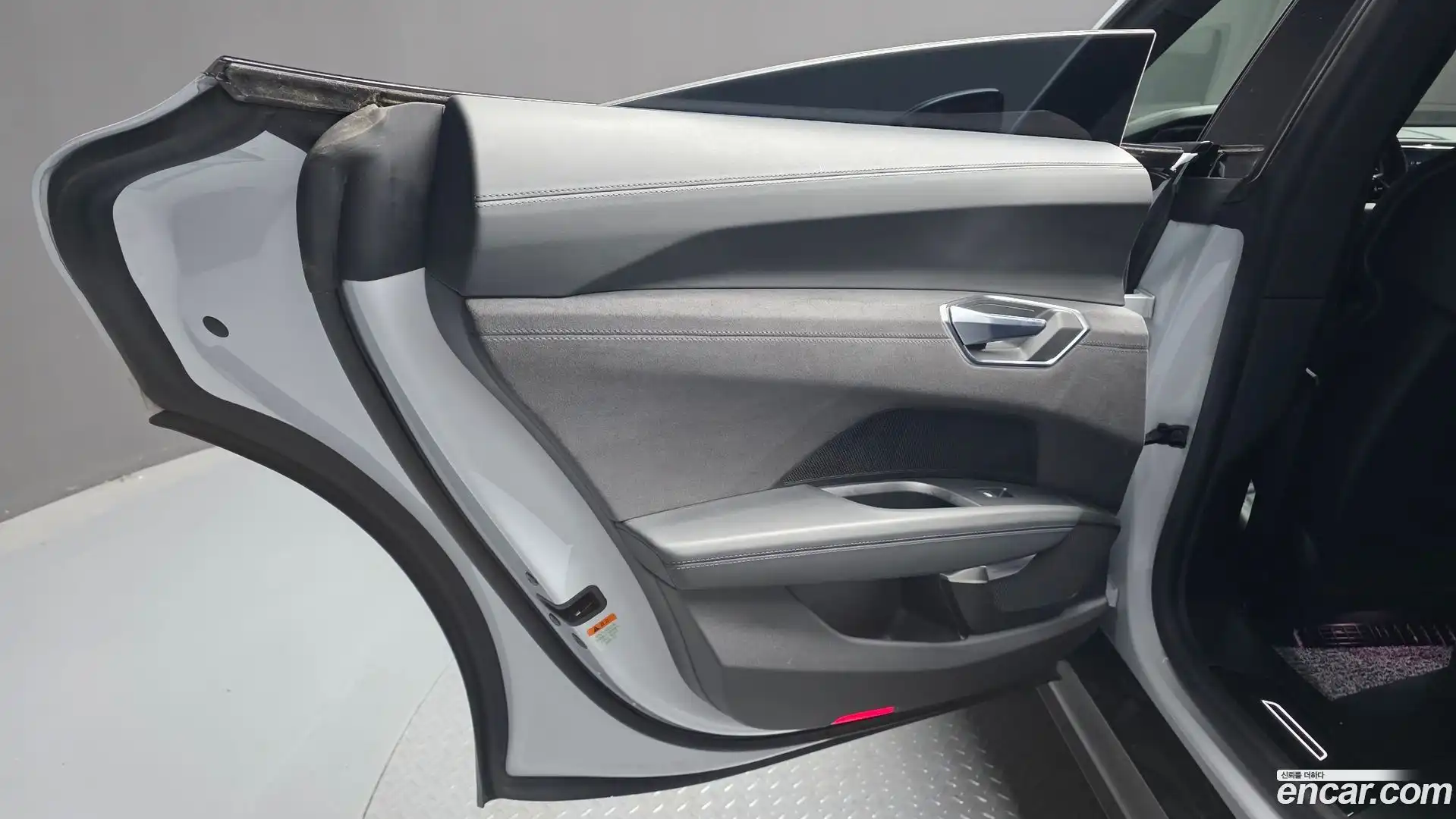 e-tron GT Audi 2021.11-INNER-035
