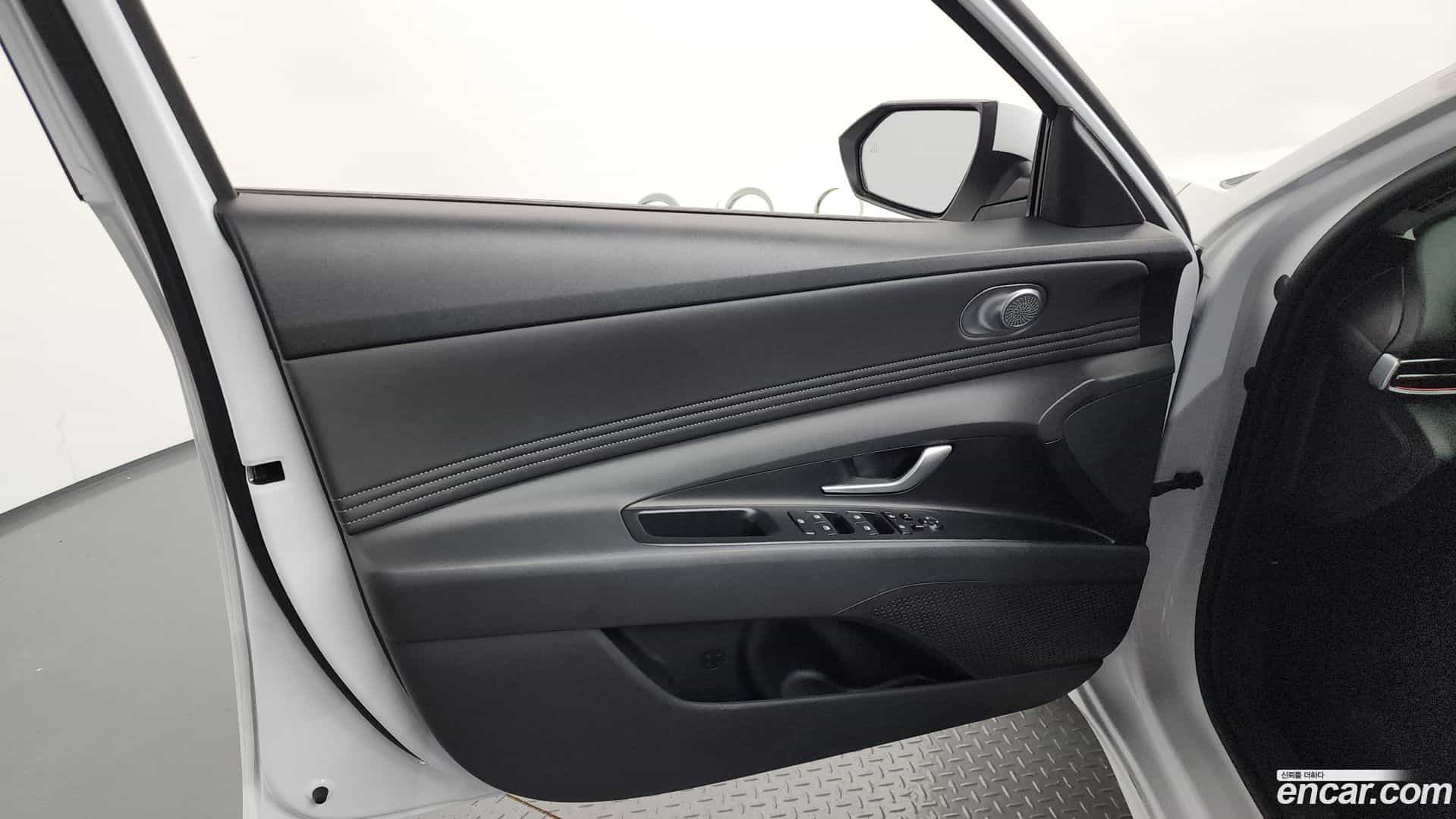 AVANTE Hyundai 2025.4-INNER-034