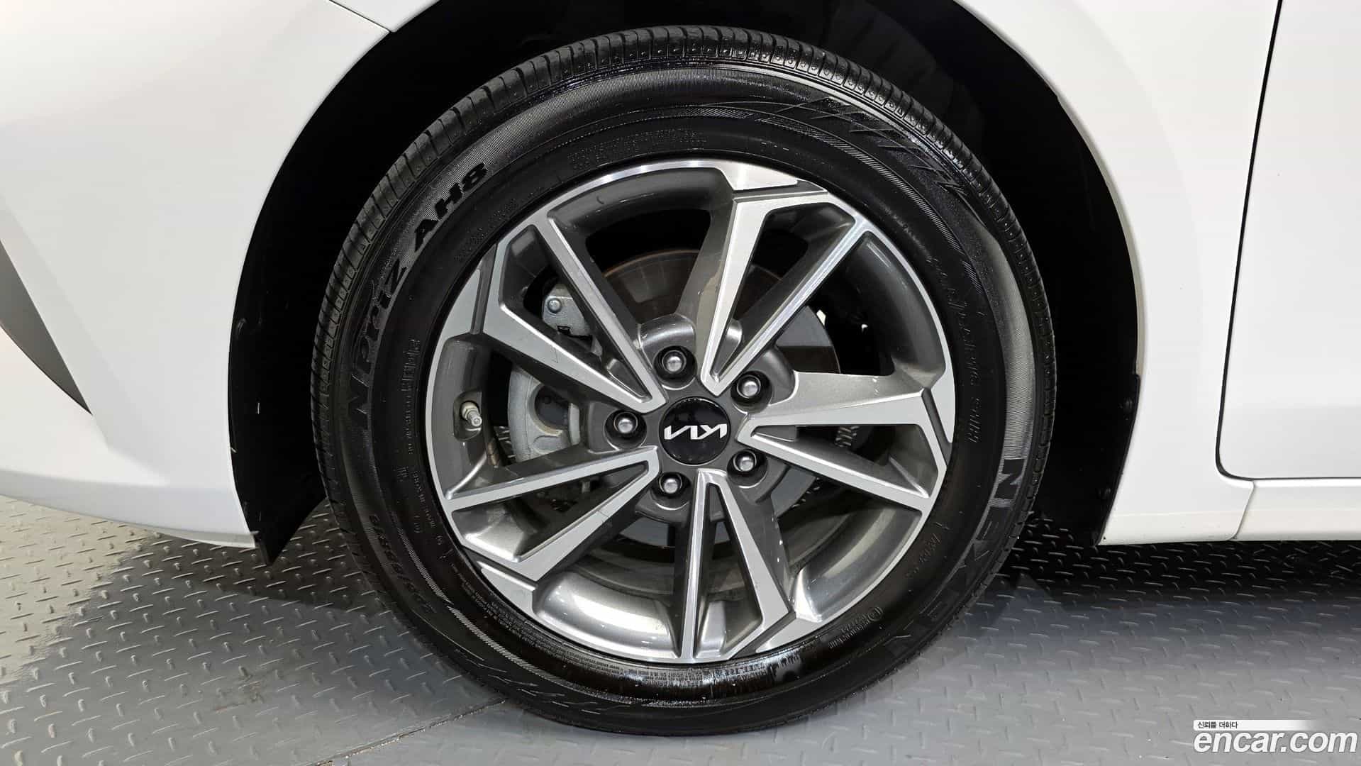 K3 Kia 2024.0-OUTER-005