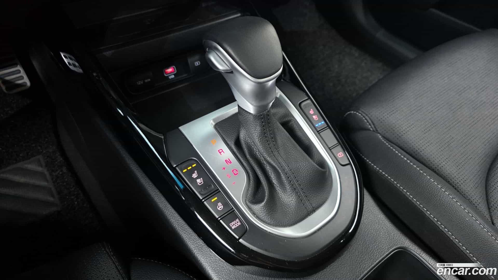 K3 Kia 2024.0-INNER-009