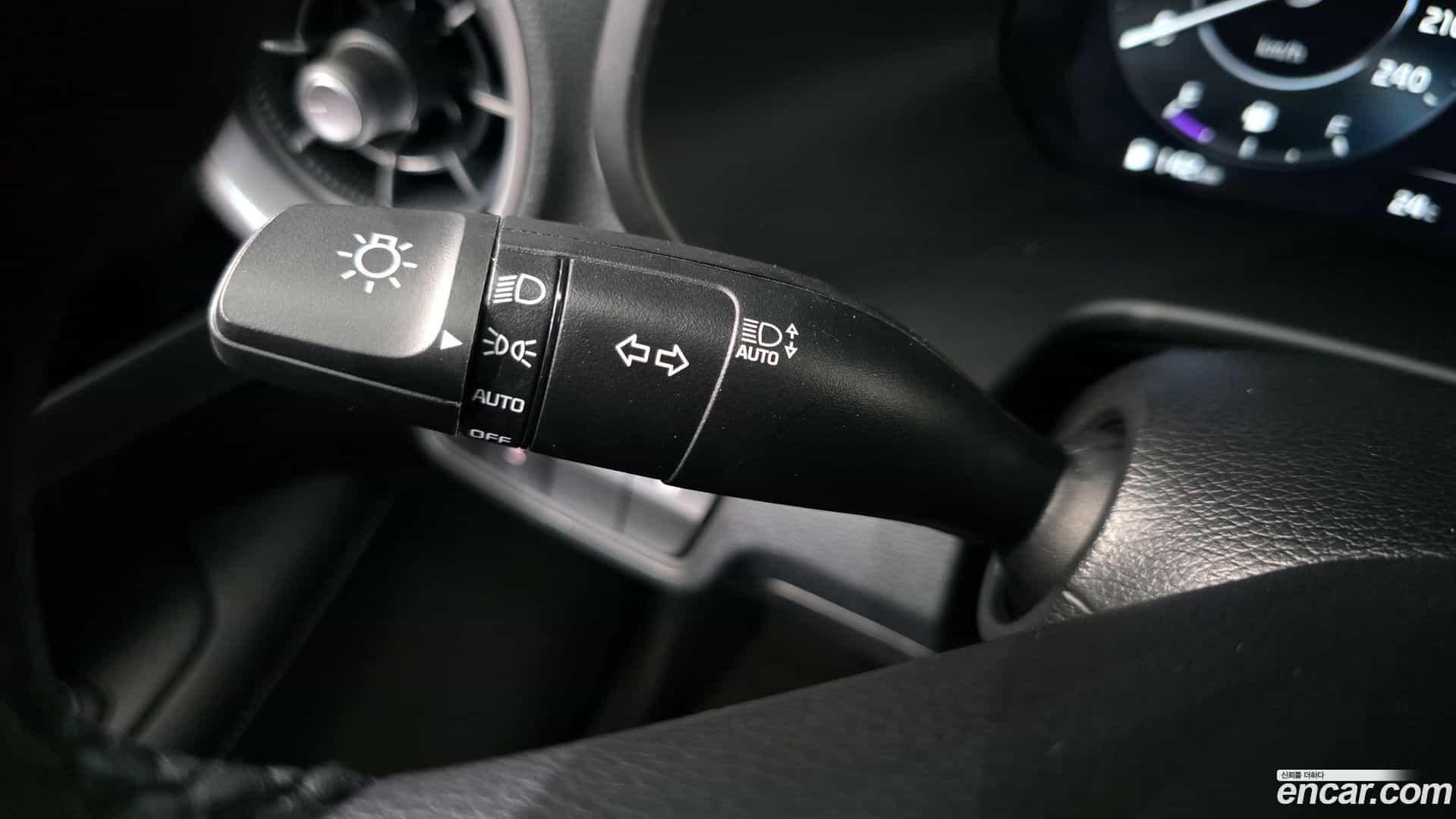 K3 Kia 2024.0-OPTION-024