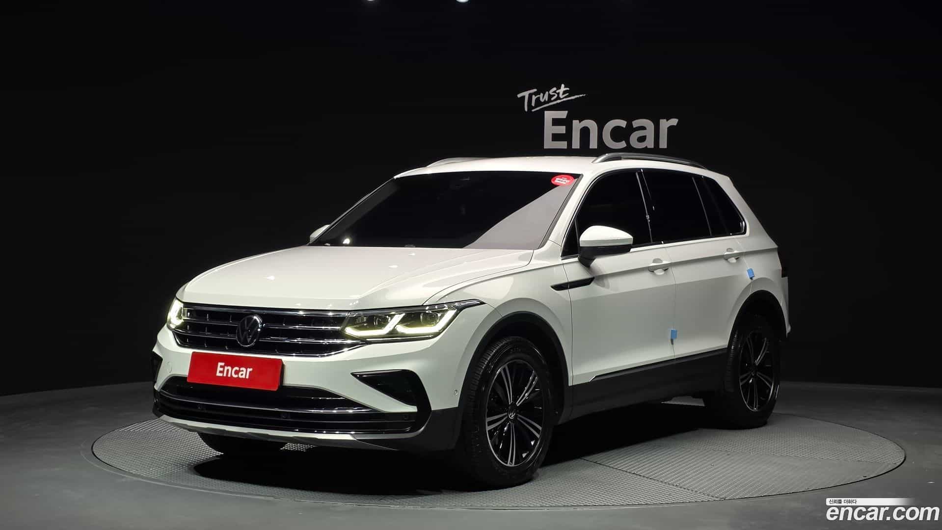 Tiguan Volkswagen 2023.9-OUTER-001