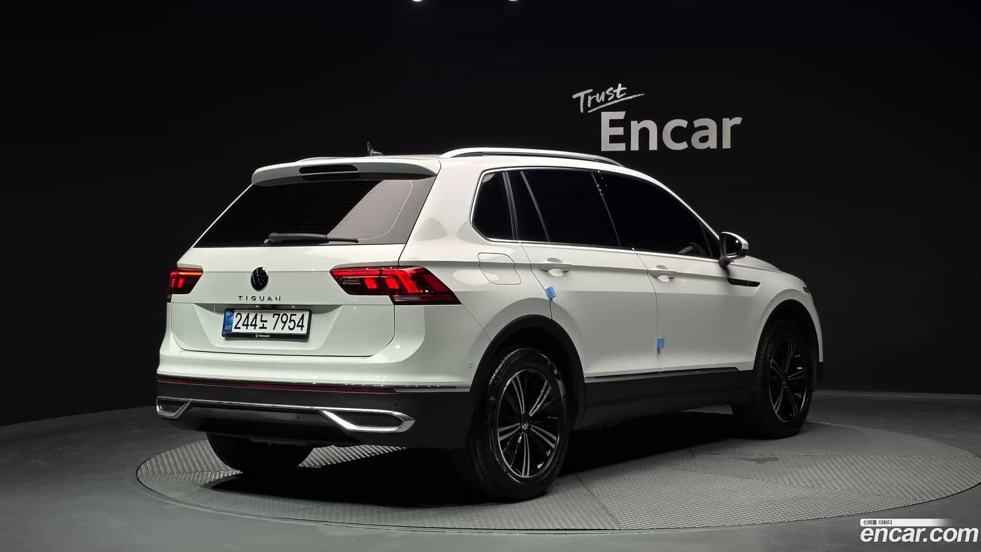 Tiguan Volkswagen 2023.9-OUTER-002