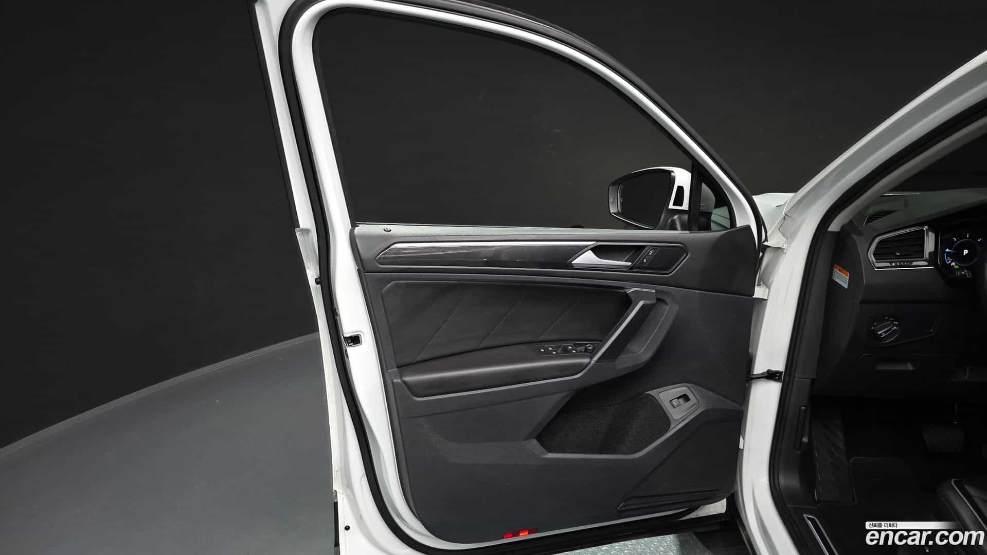 Tiguan Volkswagen 2023.9-INNER-034