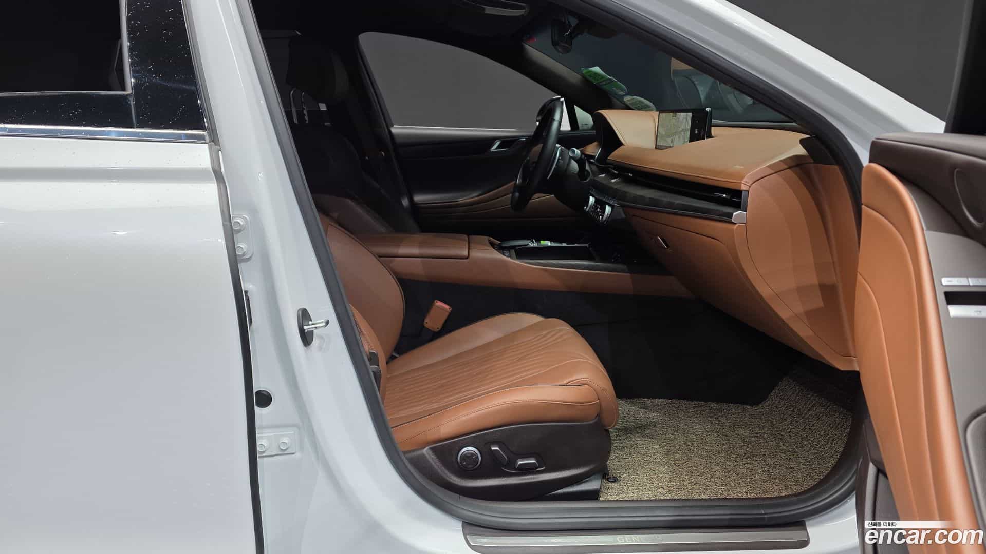 G80 Genesis 2021.3-INNER-036
