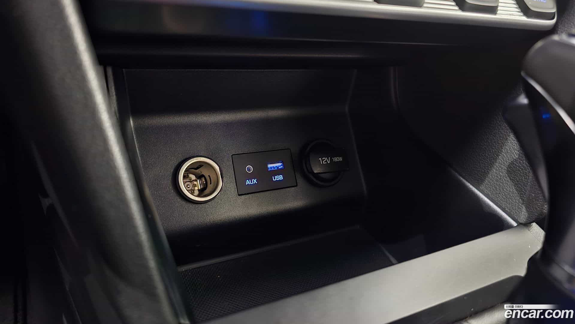 AVANTE Hyundai 2019.7-OPTION-016