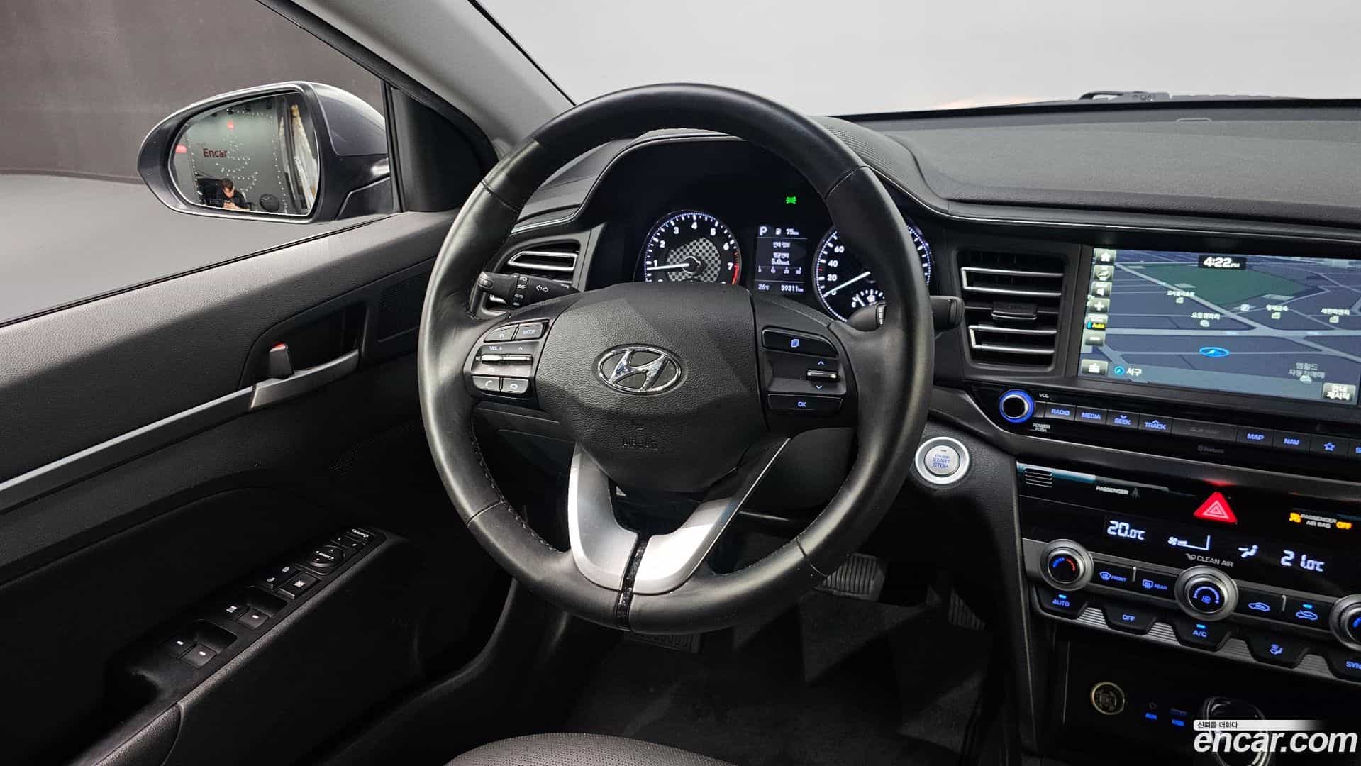 AVANTE Hyundai 2019.7-OPTION-017
