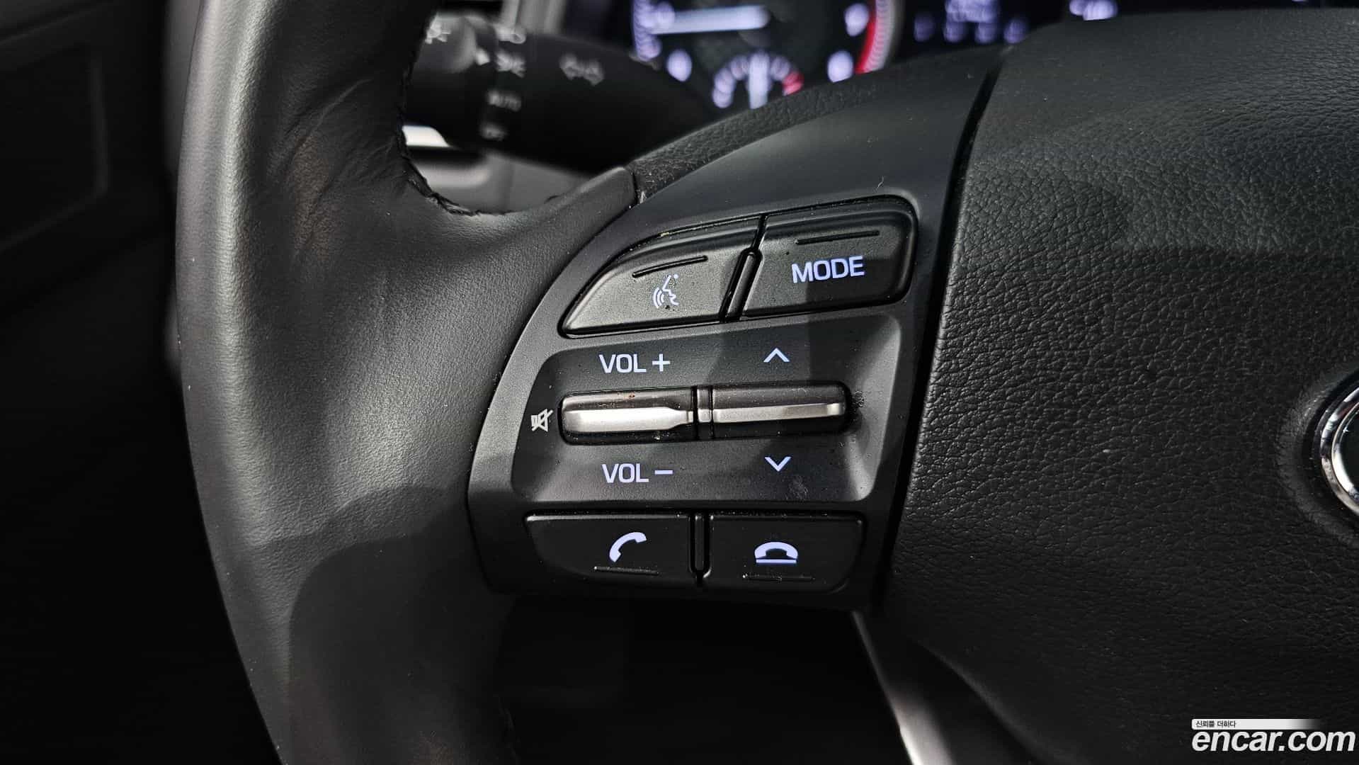 AVANTE Hyundai 2019.7-OPTION-020
