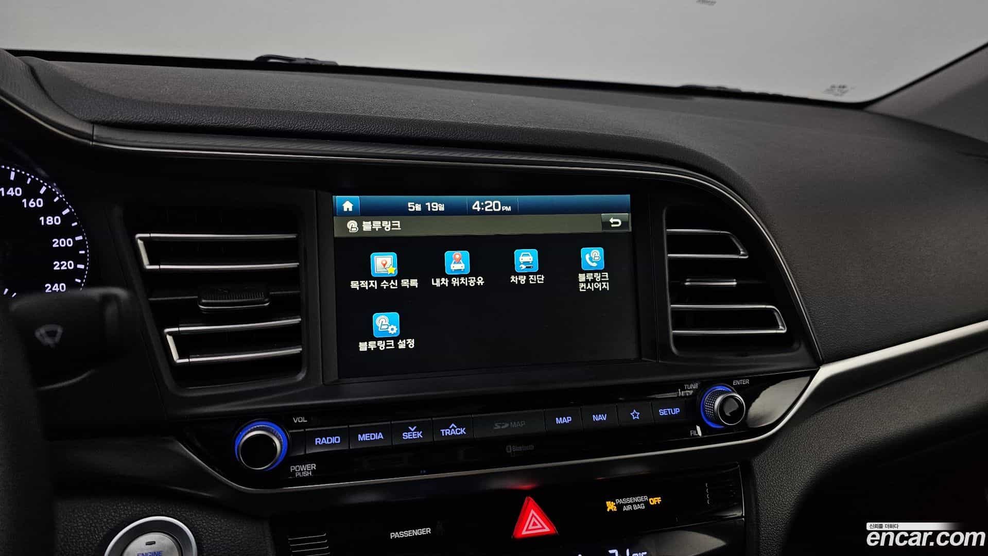 AVANTE Hyundai 2019.7-OPTION-021