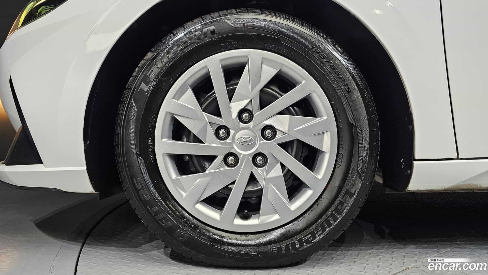 AVANTE Hyundai 2022.0-OUTER-005