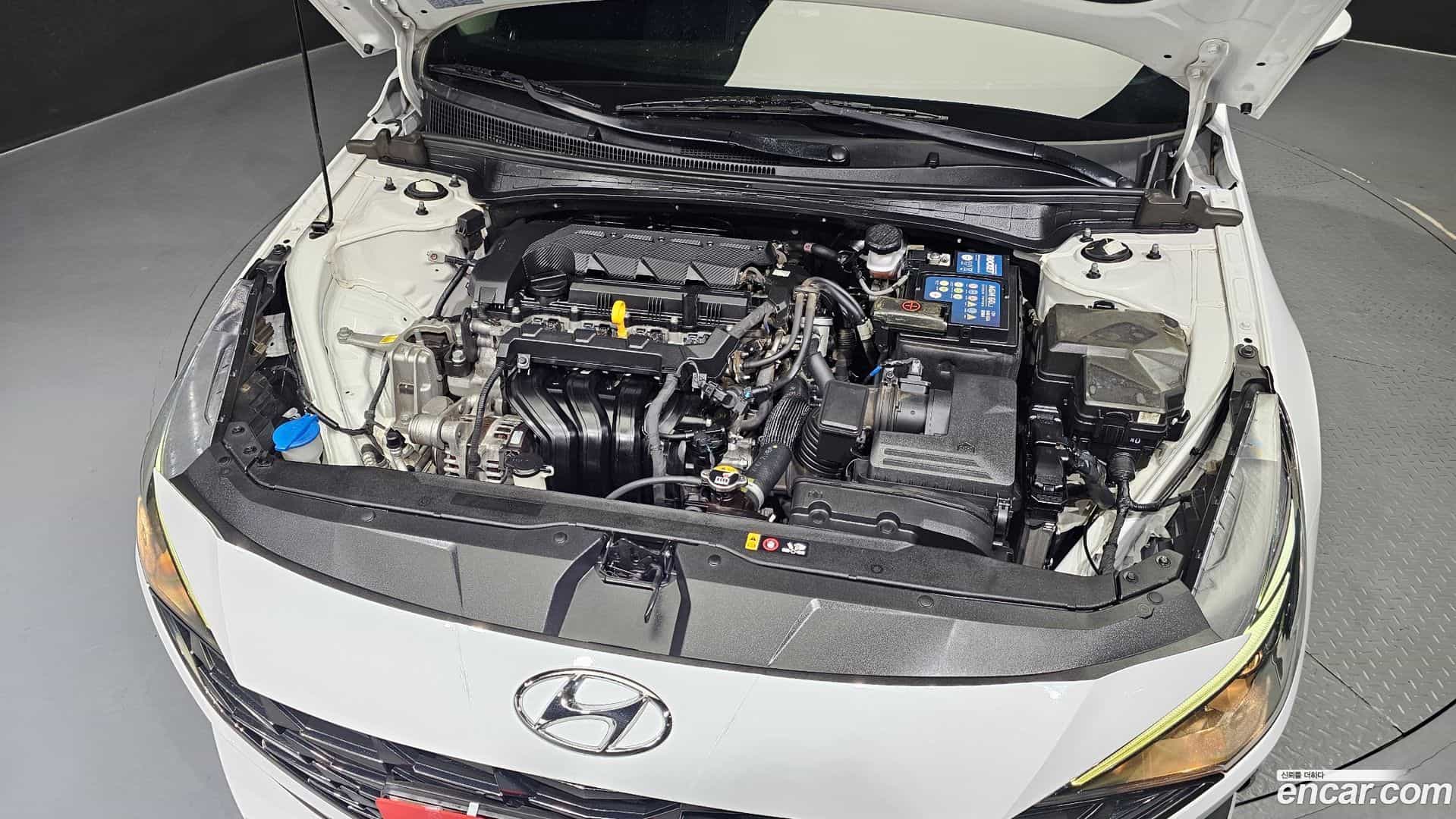 AVANTE Hyundai 2022.0-OUTER-006