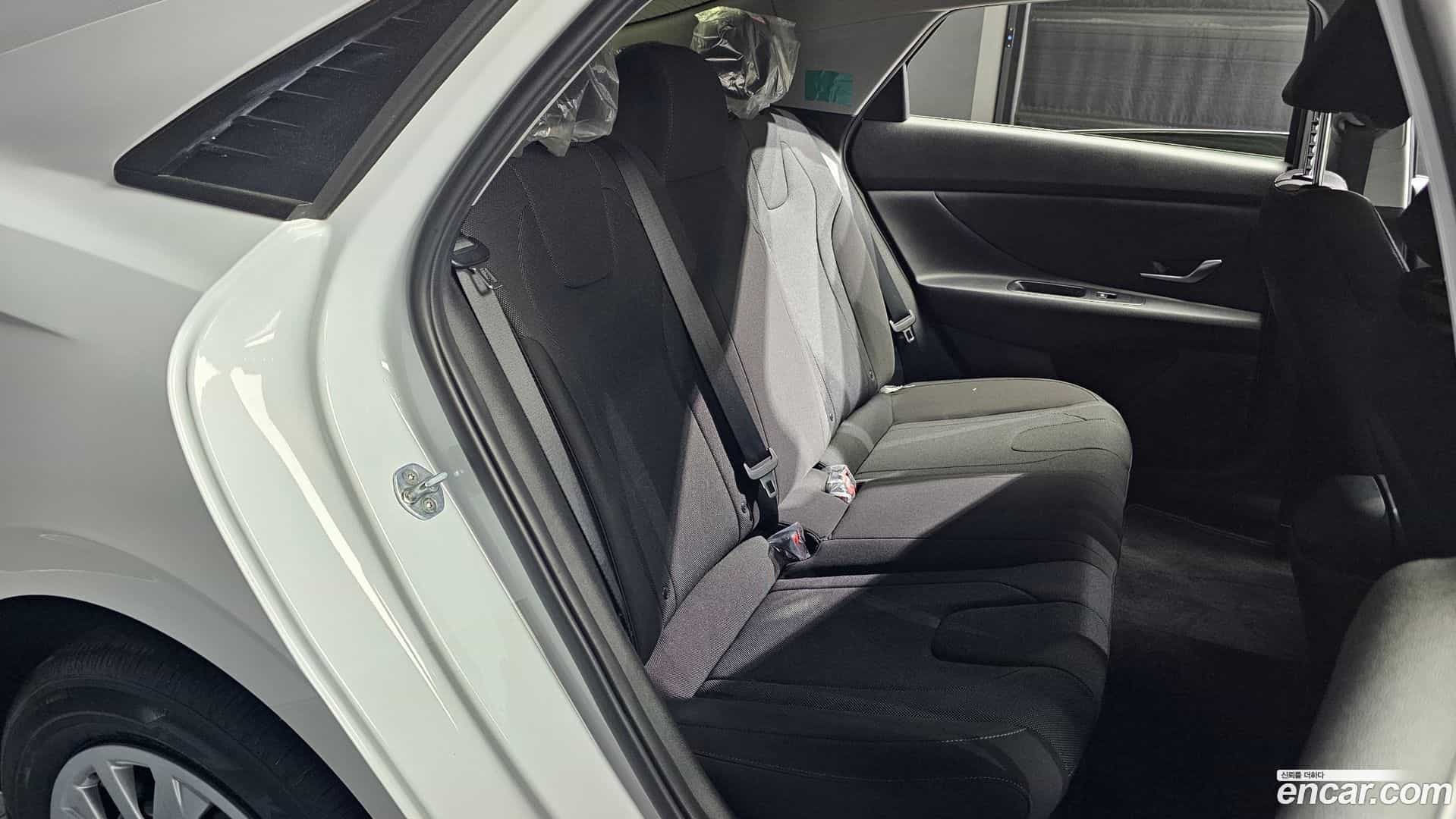 AVANTE Hyundai 2022.0-OPTION-016