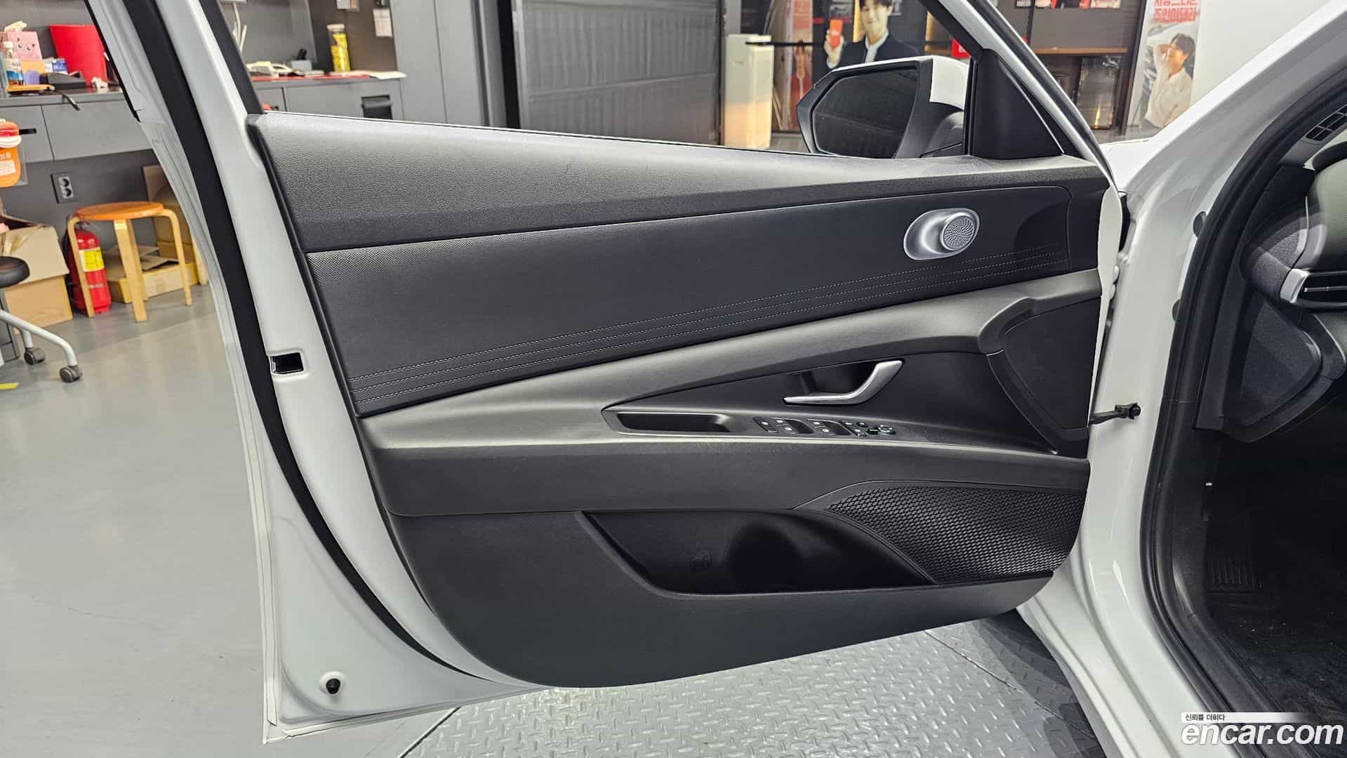 AVANTE Hyundai 2022.0-INNER-034
