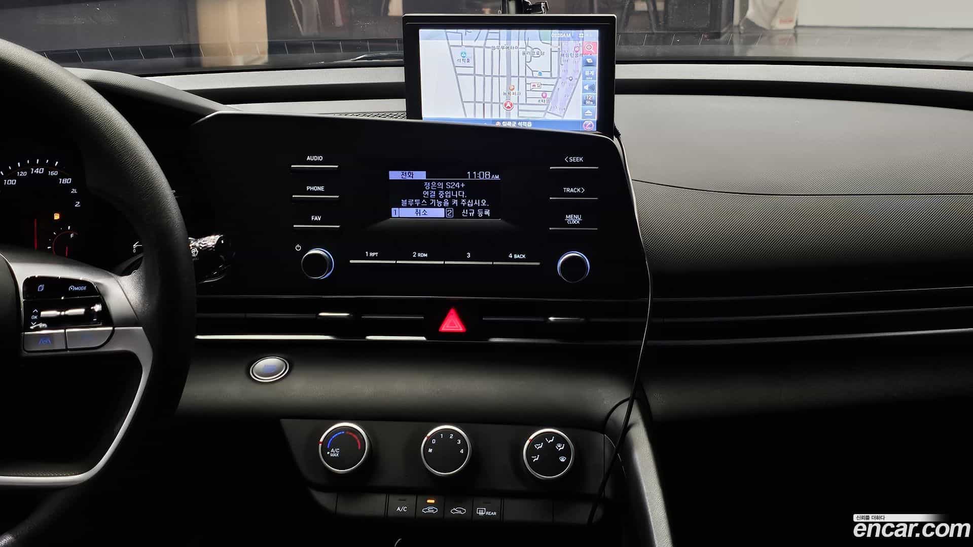 AVANTE Hyundai 2022.0-OPTION-044