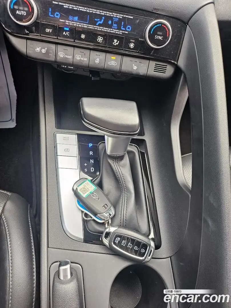 AVANTE Hyundai 2021.1-INNER-009