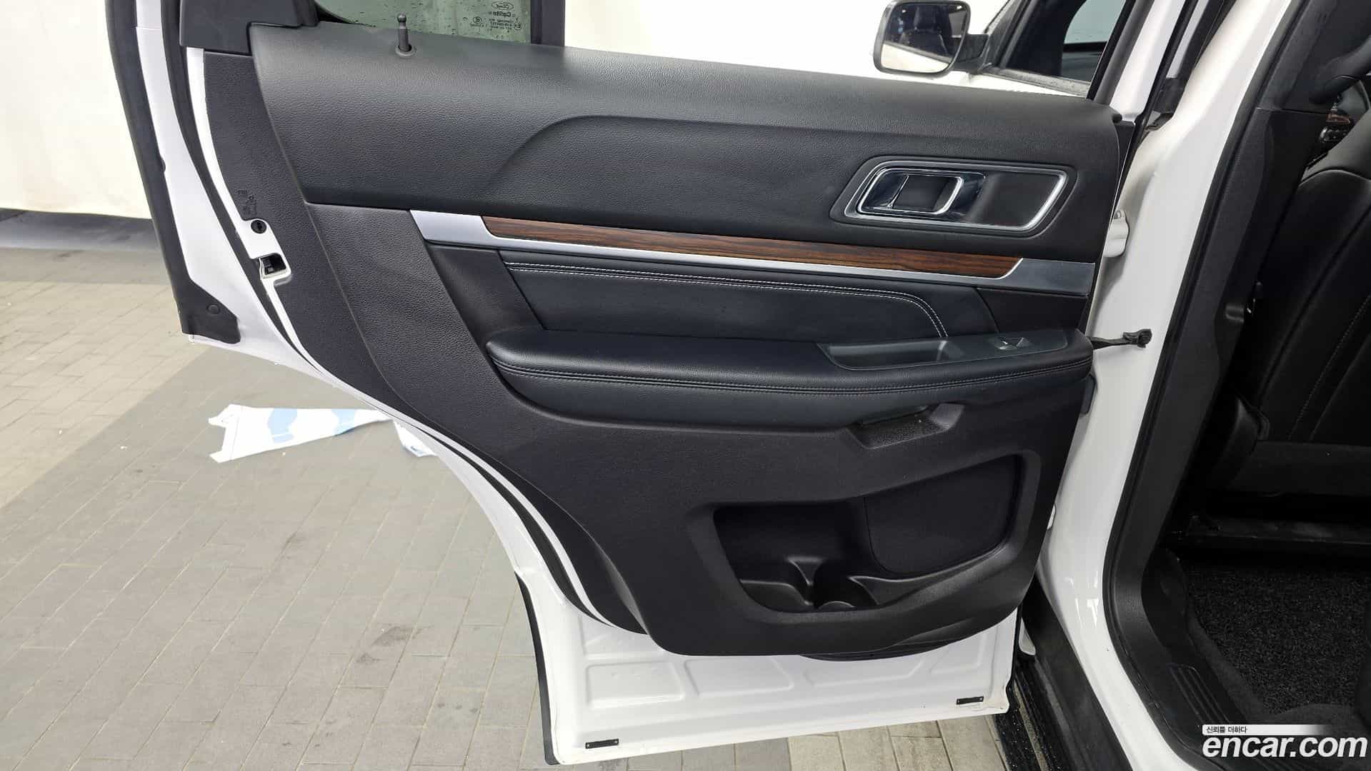 Explorer Ford 2018.9-INNER-035