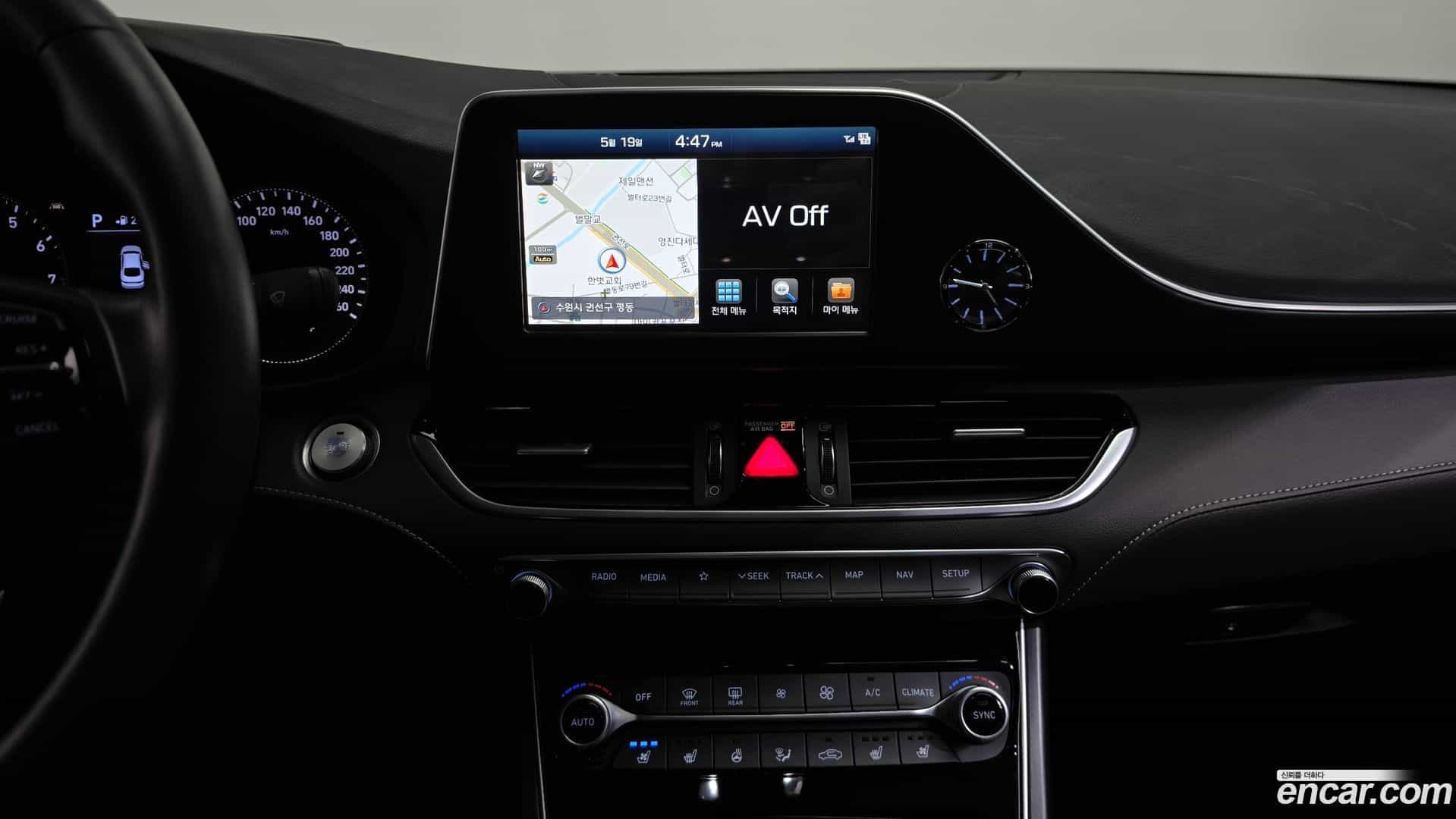 Grandeur Hyundai 2018.0-OPTION-017