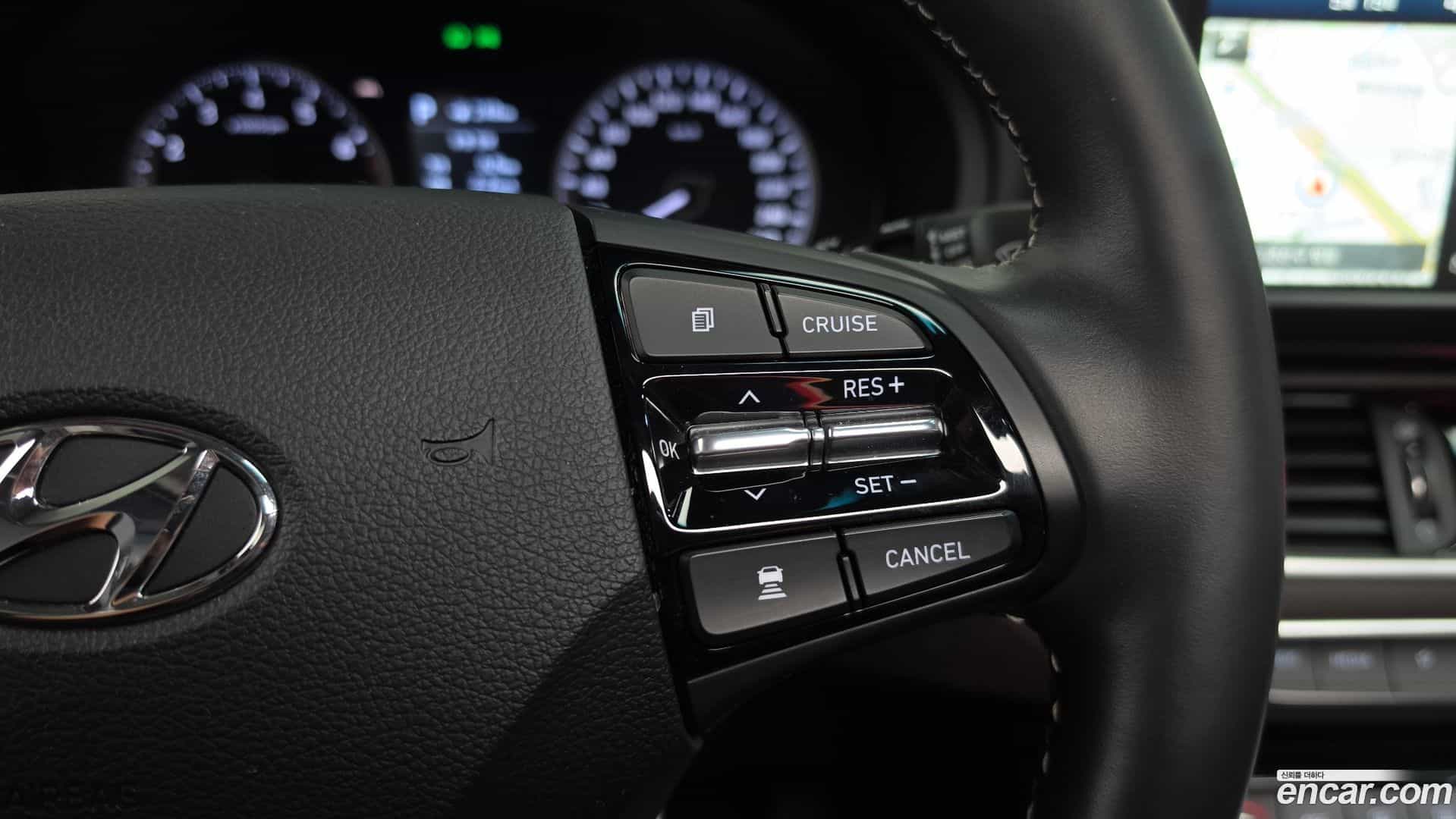 Grandeur Hyundai 2018.0-OPTION-020