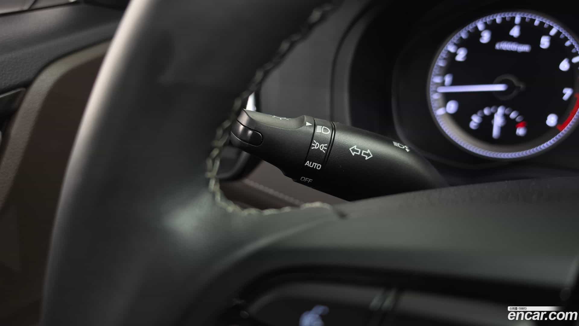 Grandeur Hyundai 2018.0-OPTION-046