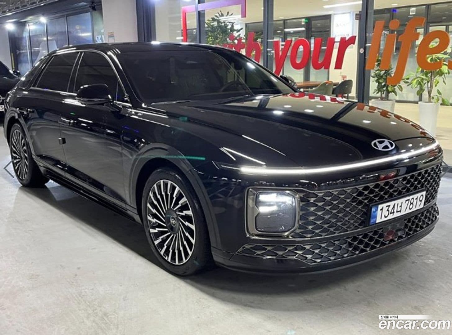 Main__Slider__Photo:Grandeur Hyundai 2023.0-0
