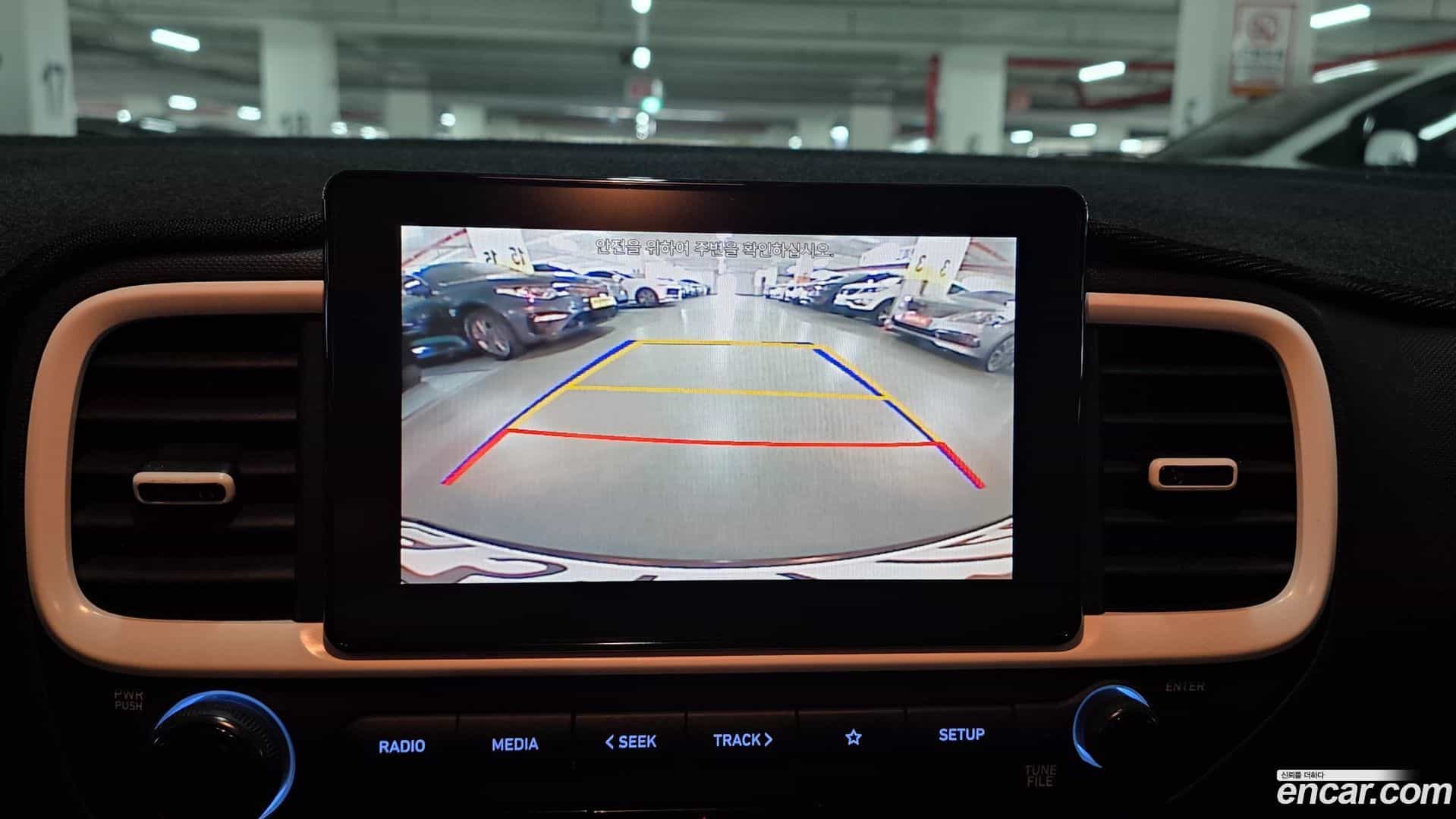 Venue Hyundai 2021.1-OPTION-015